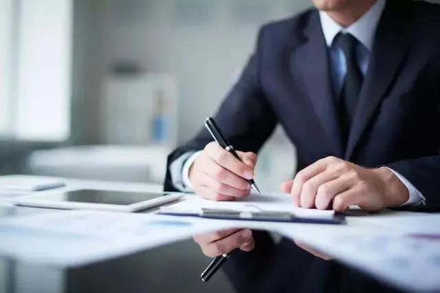 副业赚钱_中视频计划怎么赚钱，发布1条视频能获得3份收入，轻松月入过10000，无需真人出镜！_副业教程