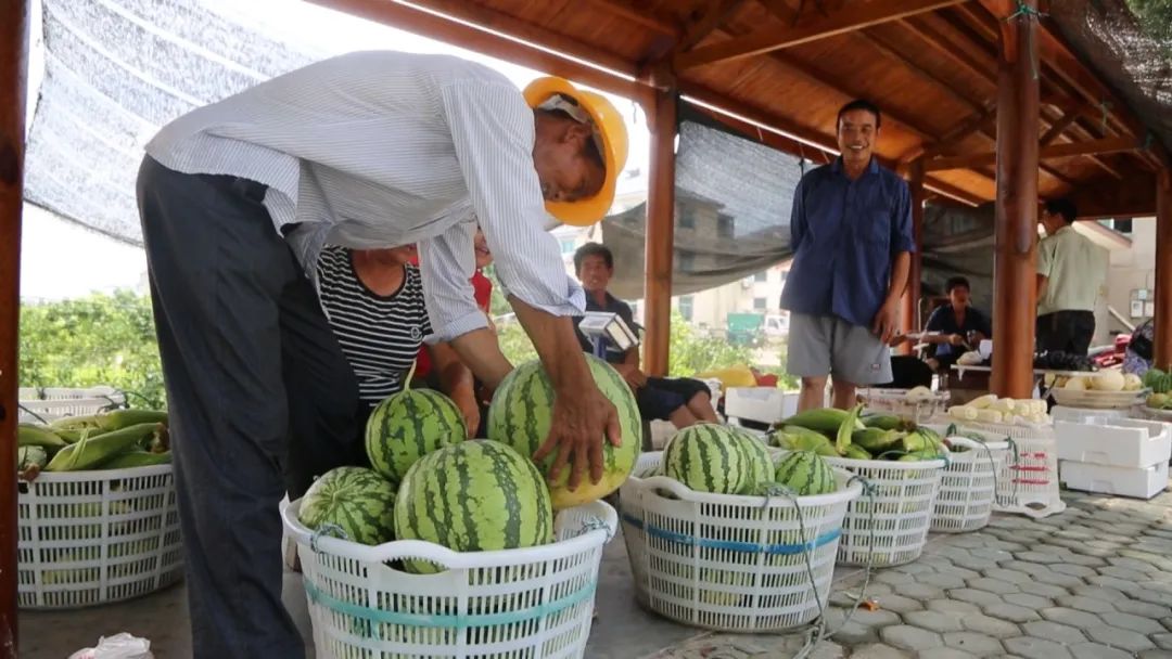 副业赚钱_“吃瓜”有秘籍！_副业教程
