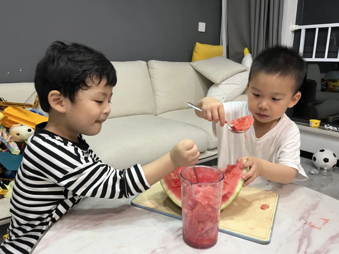 副业赚钱_【项目课程·滨江】一起吃瓜 | 小三班项目课程_副业教程 副业赚钱_【项目课程·滨江】一起吃瓜 | 小三班项目课程_副业教程