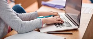 副业赚钱_轻松掌握微信公众号运营的10个诀窍_副业教程-逸佳笔记-专注于副业赚钱教程