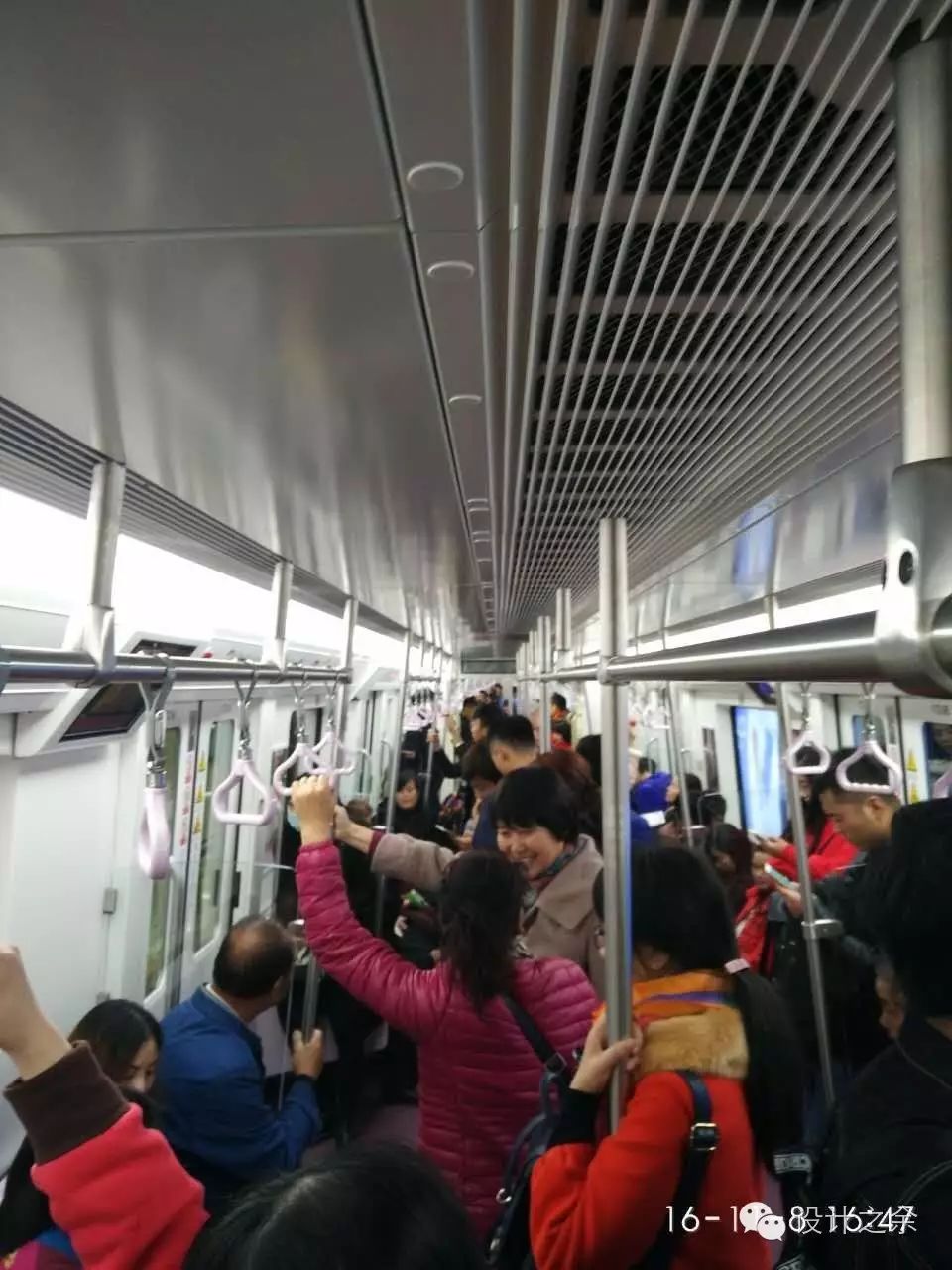 副业赚钱_地铁三号线/答吃瓜群众问_副业教程