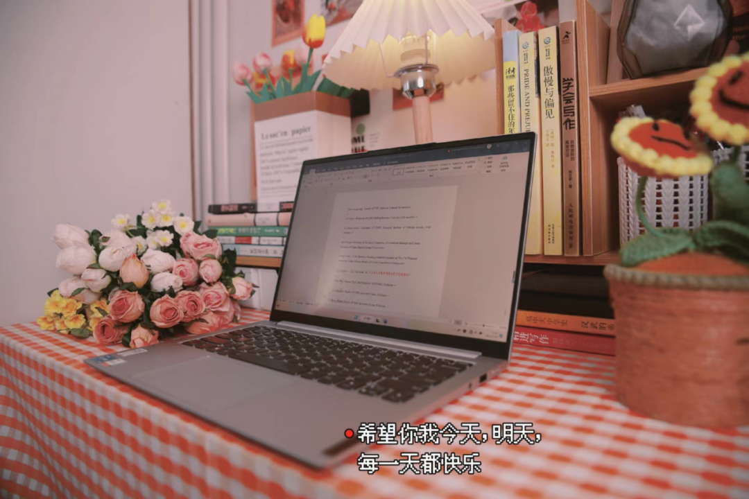 副业赚钱_一个月涨粉10000+：分享让我公众号粉丝暴涨的8个引流方式_副业教程