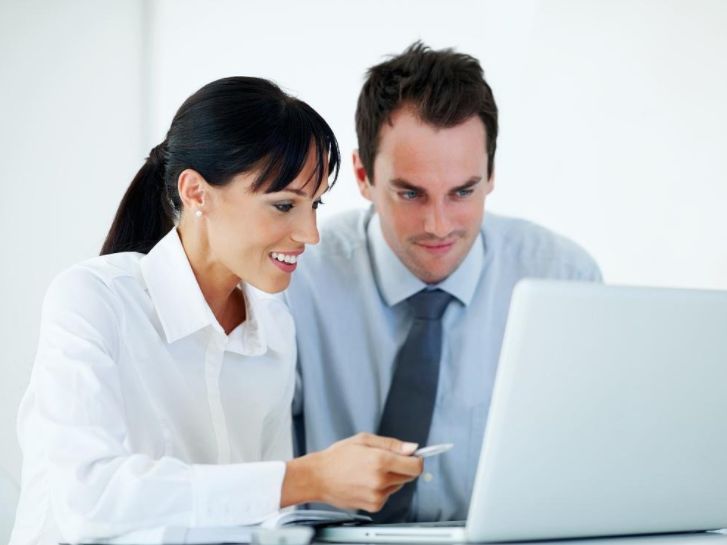 副业赚钱_微信公众号如何结合微信小程序引流？_副业教程