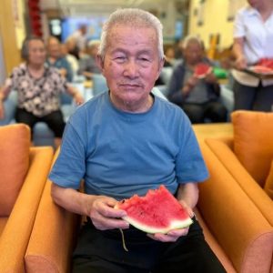 副业赚钱_西瓜该怎么吃 | 快@你身边的吃瓜群众来看看吧~_副业教程-逸佳笔记-专注于副业赚钱教程