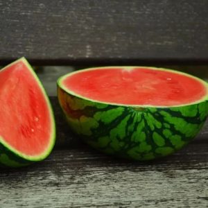 副业赚钱_全世界每4个西瓜中，有3个是在中国生产！中国悠久而辉煌的吃瓜史了解一下→_副业教程-逸佳笔记-专注于副业赚钱教程