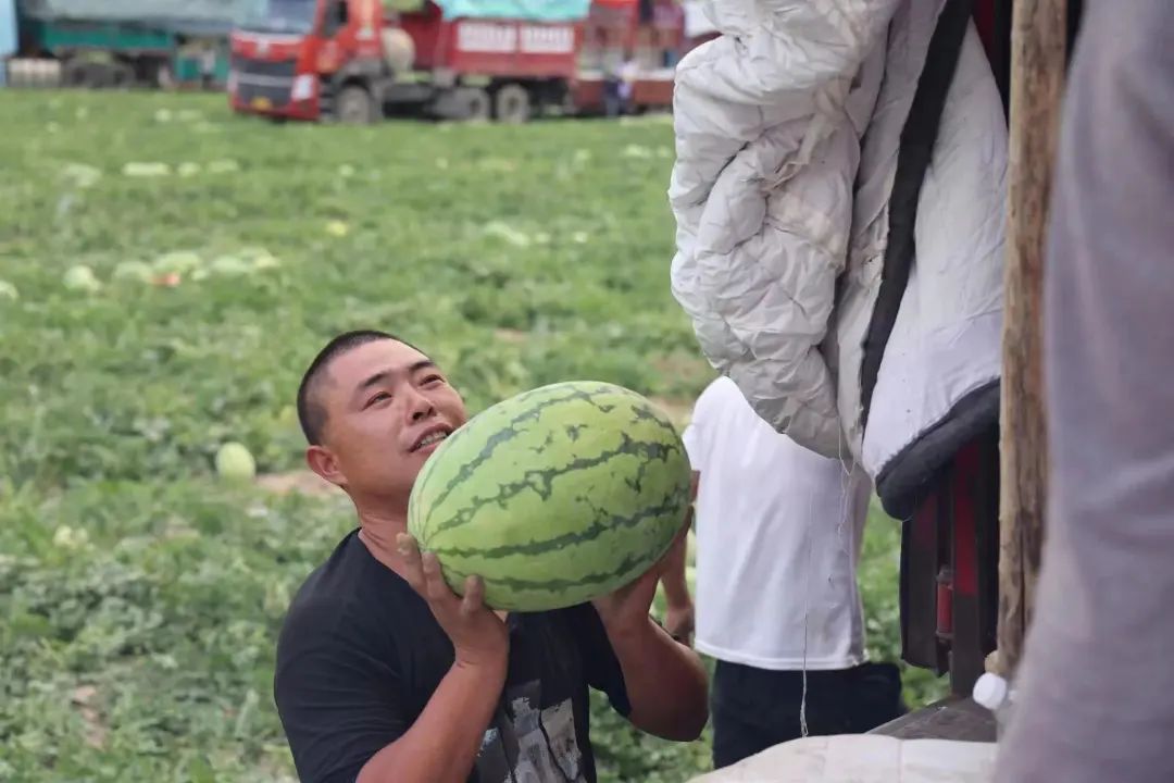 副业赚钱_来这里开启吃瓜模式_副业教程