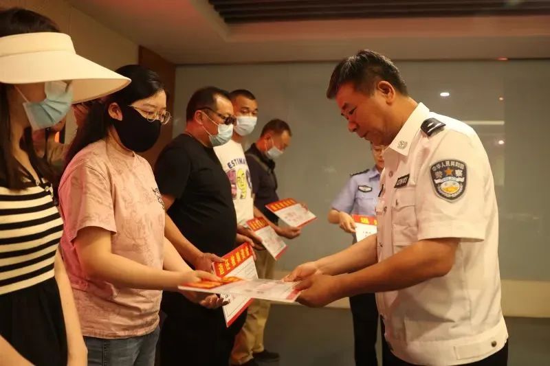 副业赚钱_【铜陵头条0613】2024年铜陵普高招生计划出炉！|最高35℃！注意防暑降温！|建议取消衡山大道停车位？回复来了！_副业教程