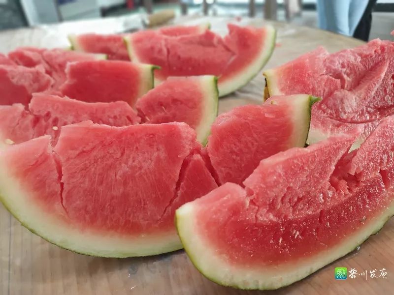 副业赚钱_美翻天！ 7月26日晚，“吃瓜群众”嗨起来！_副业教程