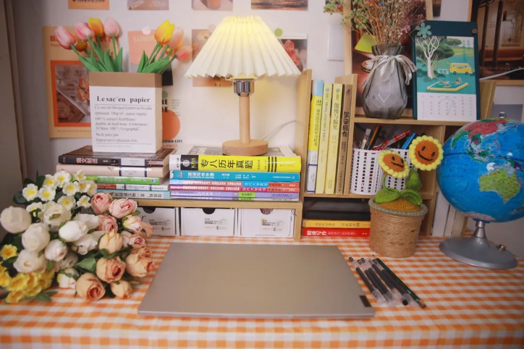 副业赚钱_一个月涨粉10000+：分享让我公众号粉丝暴涨的8个引流方式_副业教程